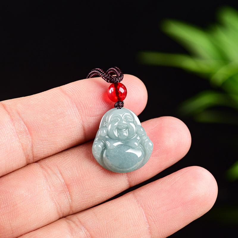 Vintage Fashion Stores - Collier pendentif bouddha Guanyin en jadéite